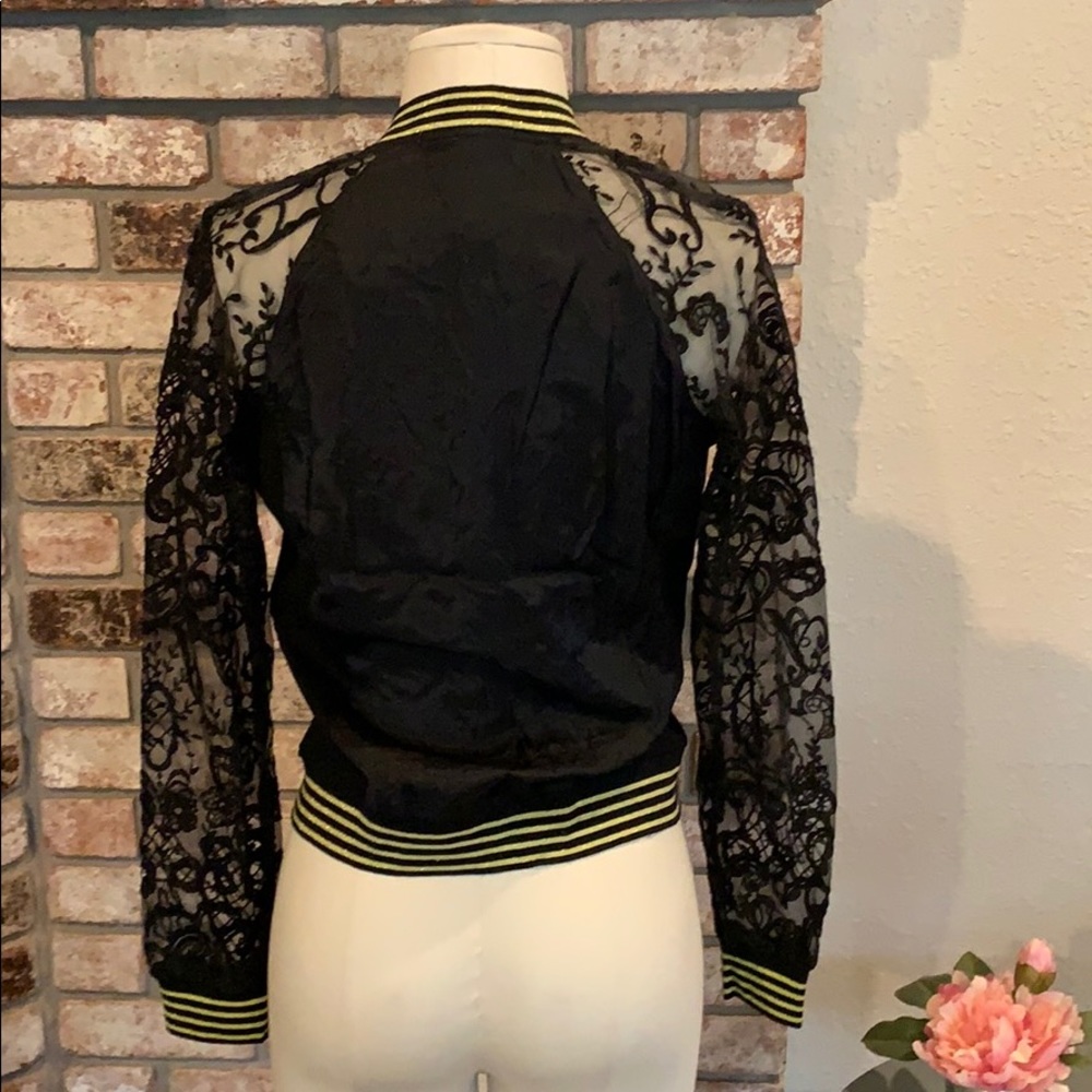 🎀Black lace jacket🎀 - Picture 5 of 8